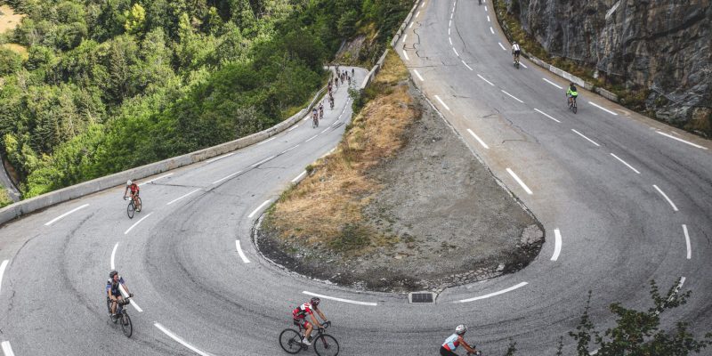 18037_oisans_col_series_-_alpe_d_huez_-_2020-2000px